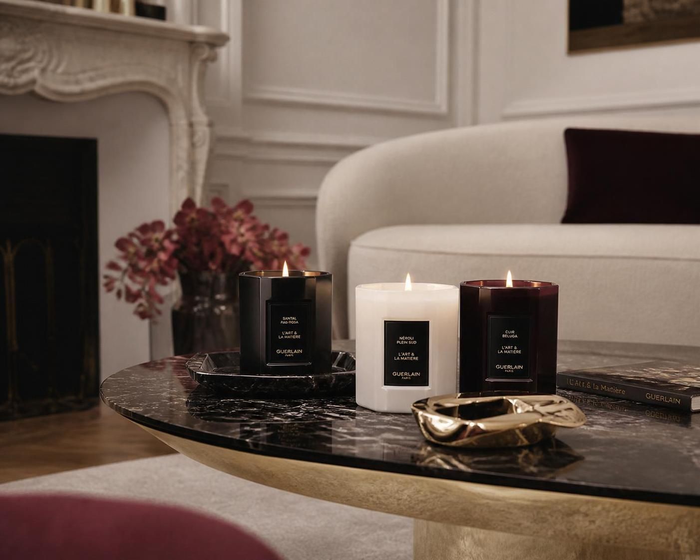 découvrez la collection l'art & la matière de bougies parfumées guerlain, alliant élégance et fragrances raffinées pour une ambiance unique et sophistiquée.