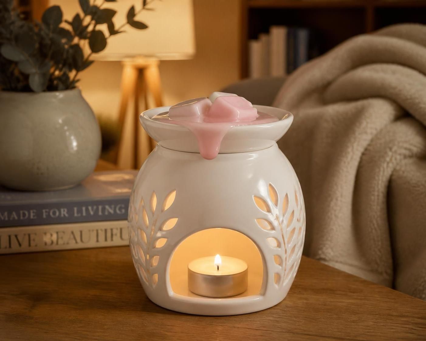 découvrez comment utiliser un brûle-parfum pour profiter pleinement de vos fondants parfumés et créer une ambiance agréable dans votre intérieur.